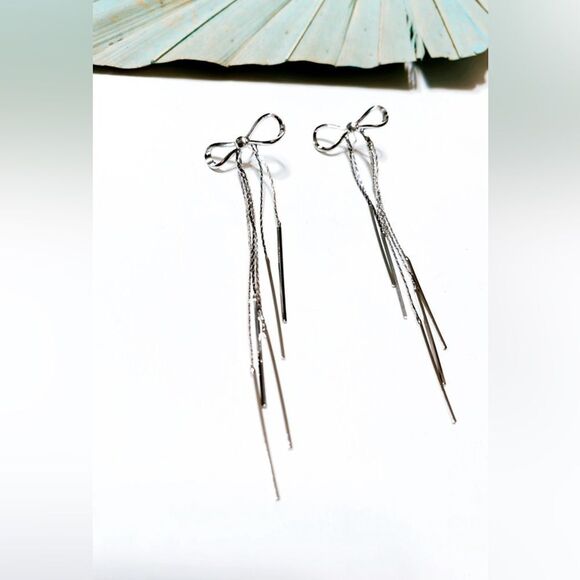 Silver bow dangle earrings #112 - Picture 2 of 4